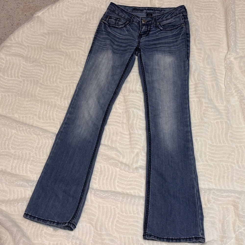 Classic Blue Asphalt Women's Jeans, early 2000's